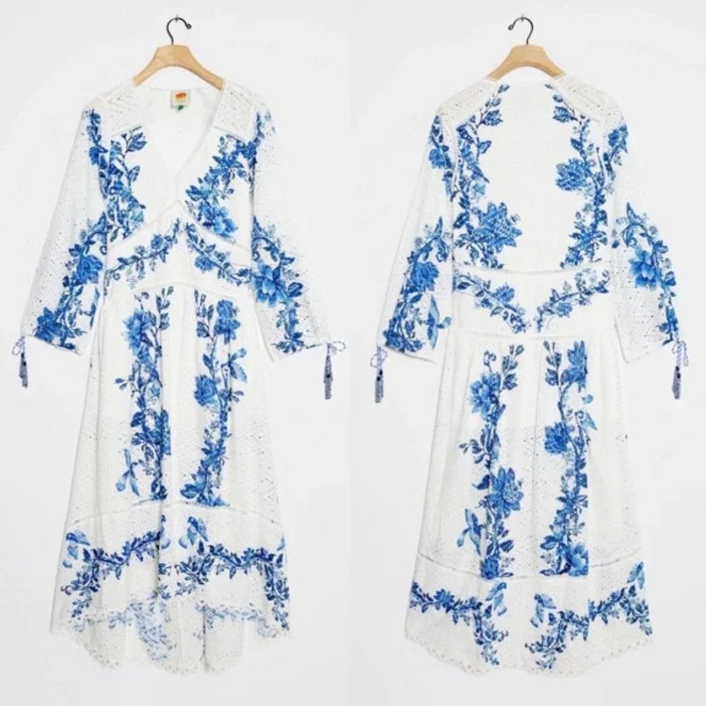 FARM Rio Anthropologie Arara Floral Emmanuelle eyelet Maxi Dress - Size Medium